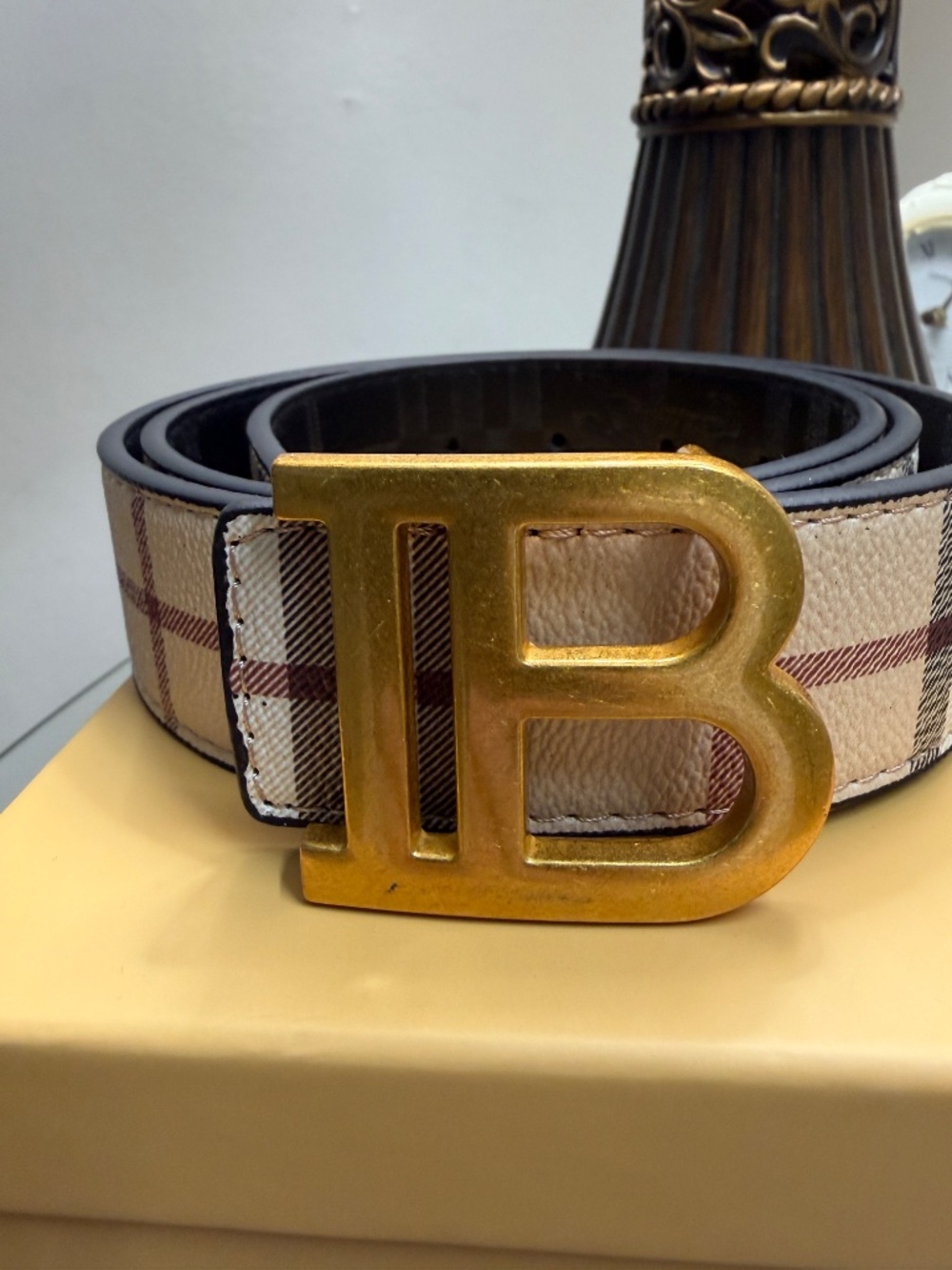 Burberry - Picture 7 of 11